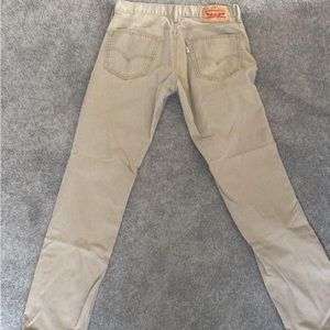 Men’s Khaki Levi Jeans